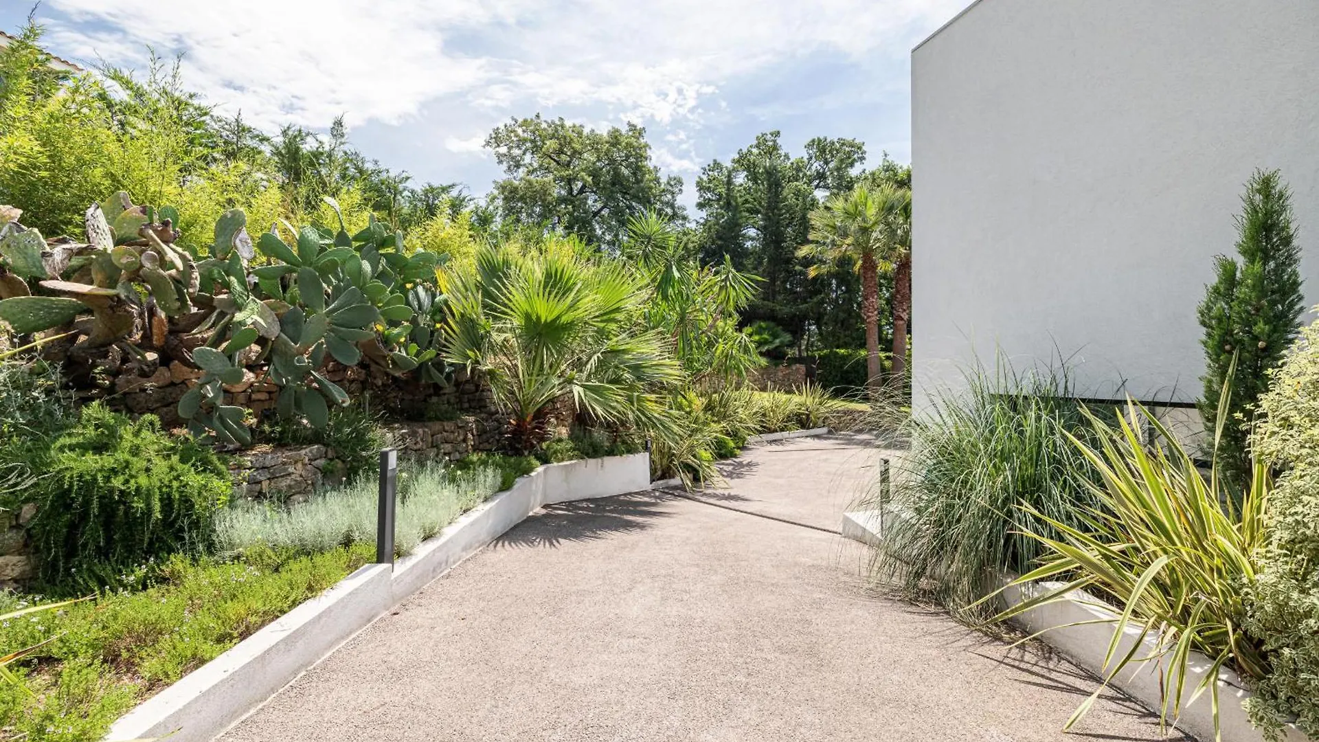 Villa St Basile - Villa Unique - Contemporaine - Piscine - Climatisation Mougins 0*,  Franciaország